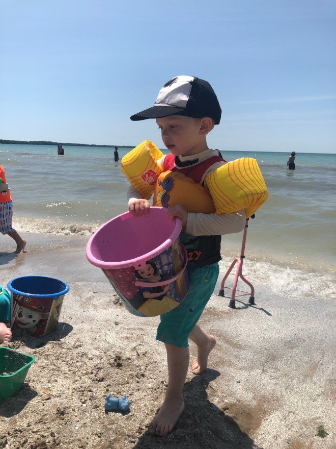 A8D275F9-ED48-4B35-BAEB-5BCDD74577F8